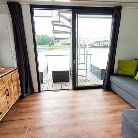 Båthotell Houseboat On The Dahme, Wildau *