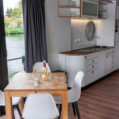 Houseboat On The Dahme, Wildau Båthotell *